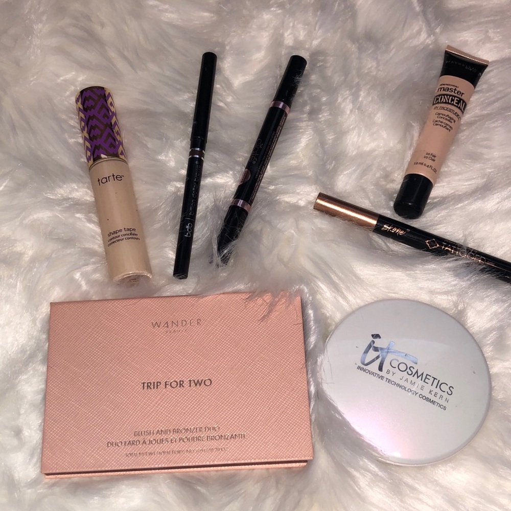 Makeup bundle - Picture 4 of 11